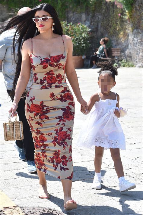kylie jenner dolce and gabbana dress
